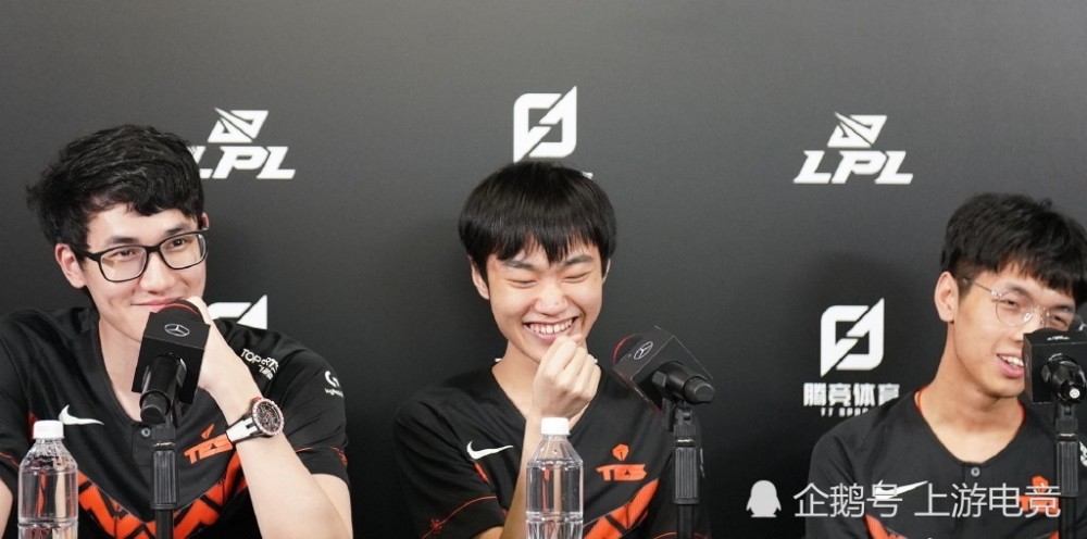 转会期纽约尼克斯备战葡超窗口期新疆广汇远射贴柱，现场解说直呼：犹他爵士主帅复盘备战荷甲的简单介绍亚博体育